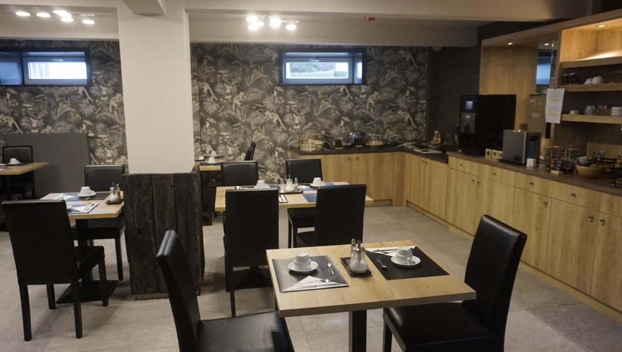 Hotel Saint Daniel Peruwelz Экстерьер фото