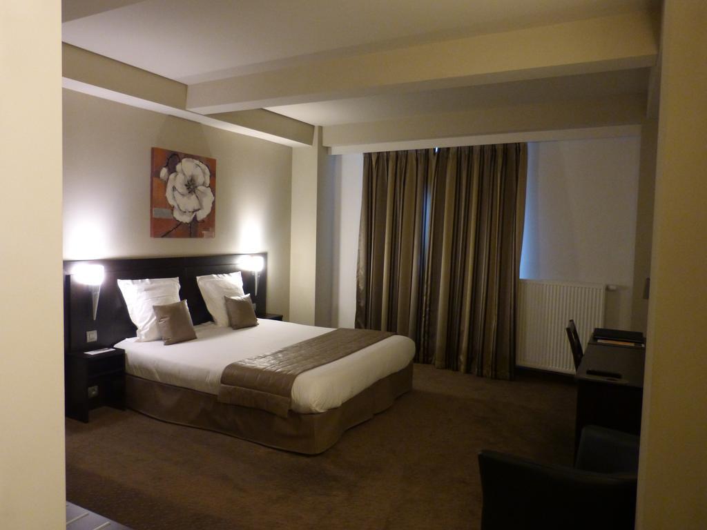 Hotel Saint Daniel Peruwelz Экстерьер фото