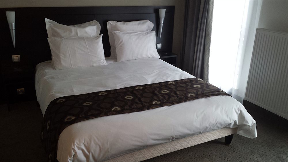 Hotel Saint Daniel Peruwelz Экстерьер фото